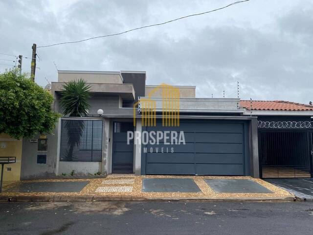 #85 - Casa para Venda em Catanduva - SP - 2